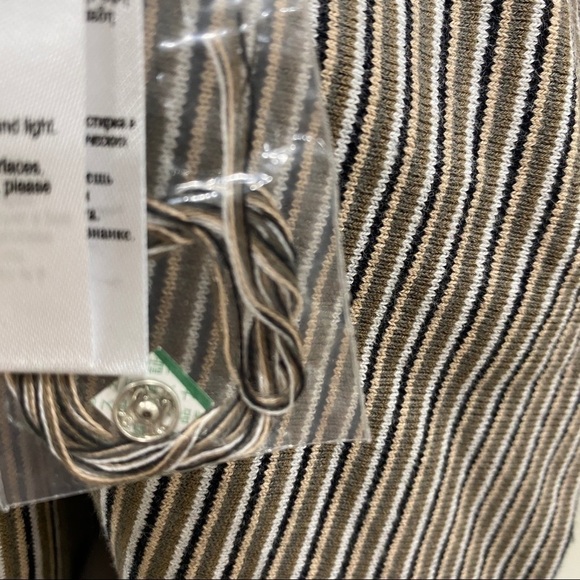 Karen Millen Asymmetrical Ruffle Fitted Dress - Picture 5 of 12